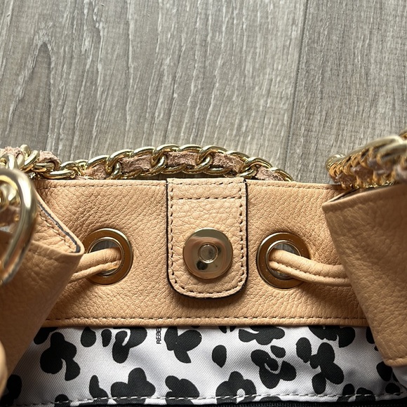 NEW Rebecca Minkoff Lexi Leather Bucket Bag - Picture 11 of 12